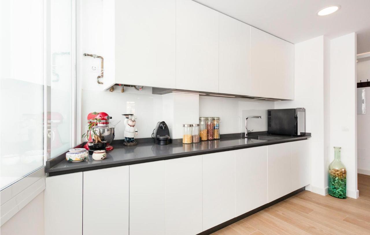 3 Bedroom Beautiful In Apartment Malaga