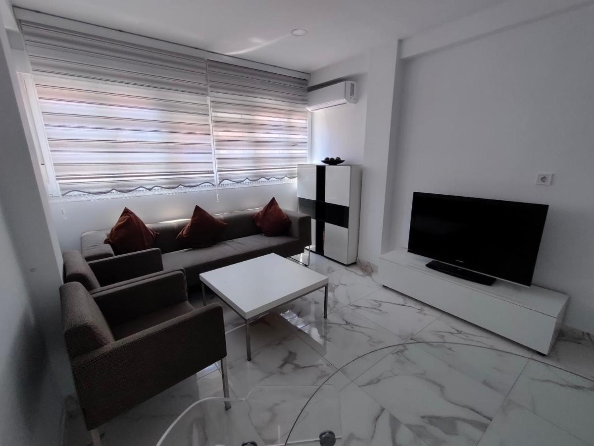 Near Shopping Centers Malaga