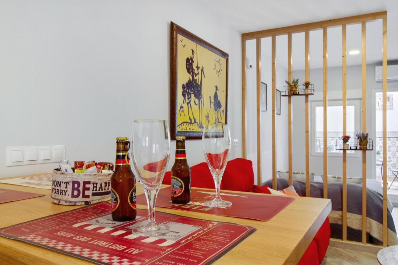 Barcelo 21, Parking On Request, Atico With Terrace & With Patio, Center, Breakfast Included, Quite Neighborhood, Bc