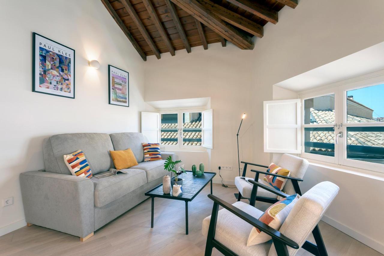 Thyssen Cisneros By Rent Me Apartment
