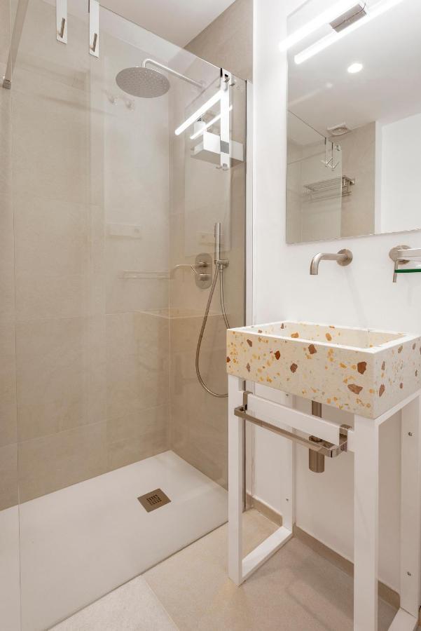 Thyssen Cisneros By Rent Me Apartment