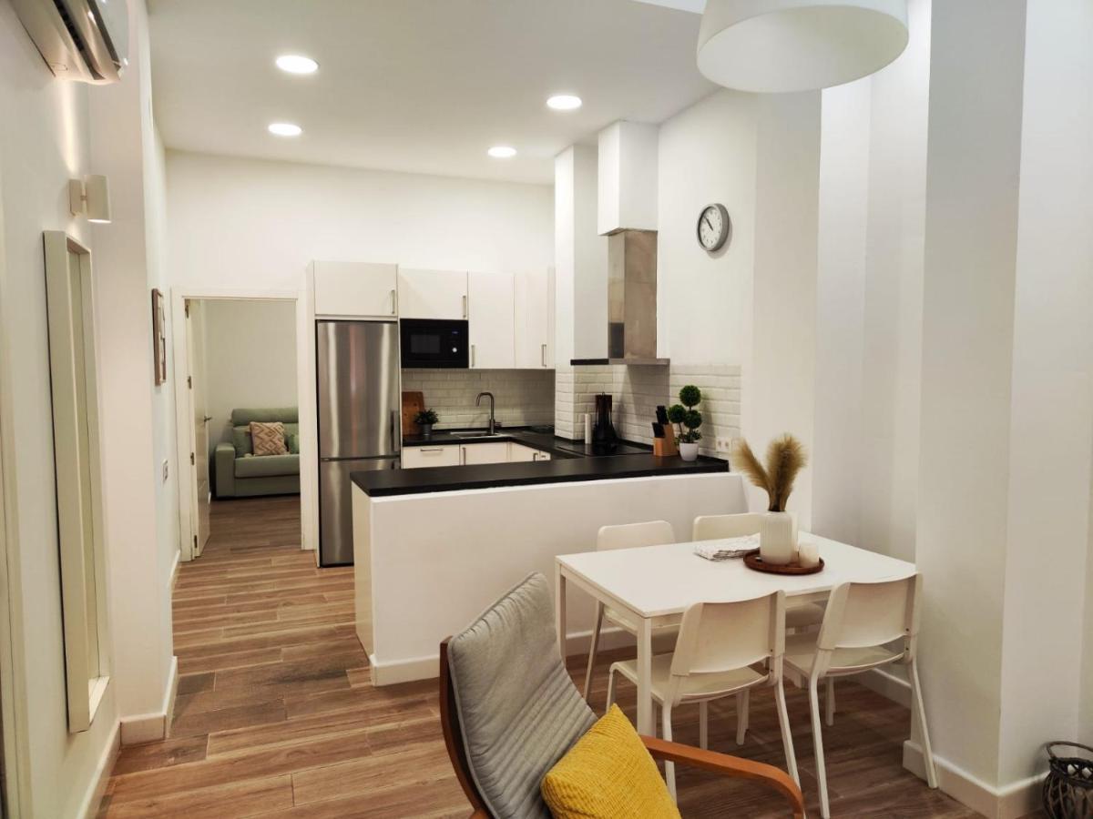Apartment Marmoles Centro By H&h Málaga