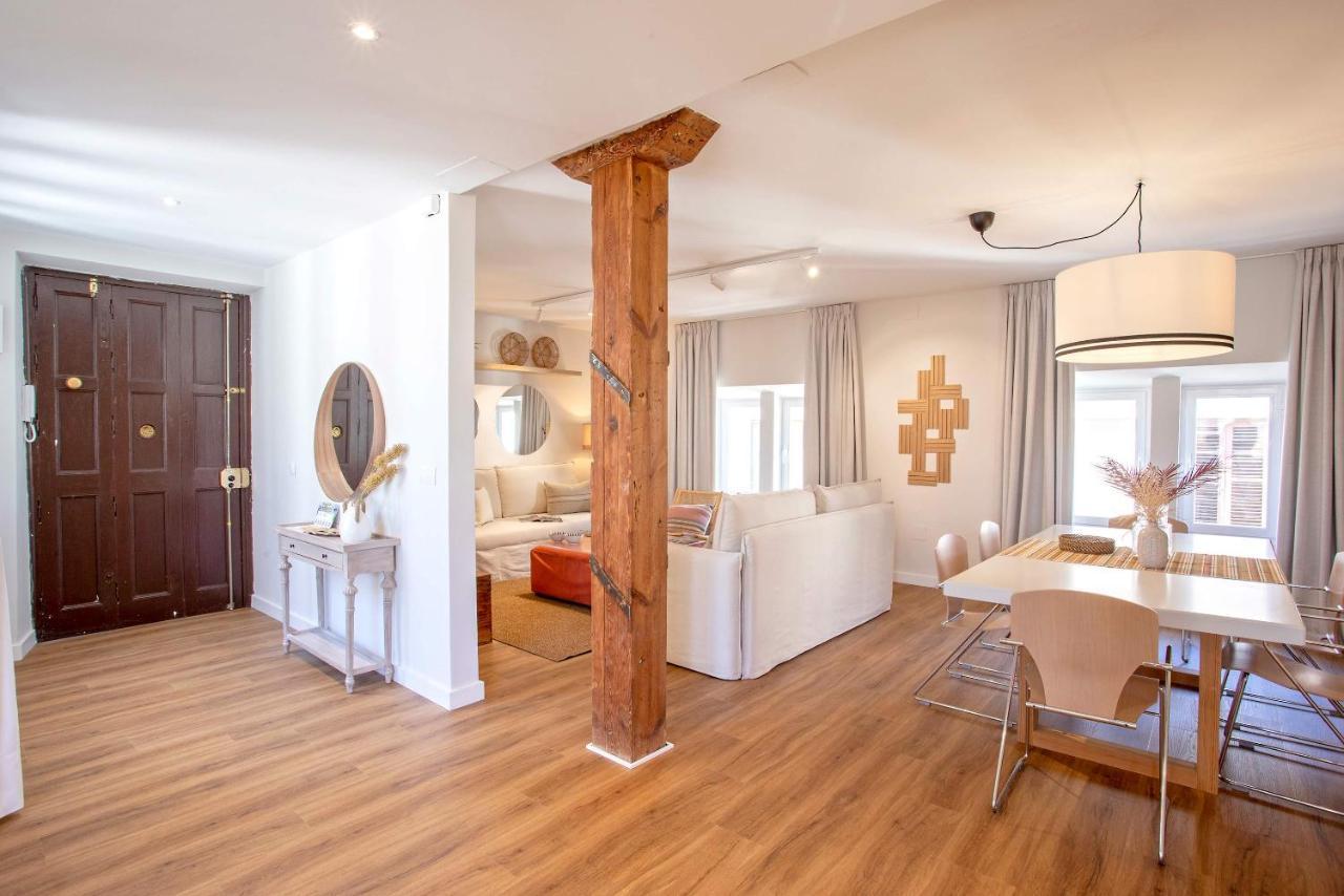 Genteel Larios Apartment *