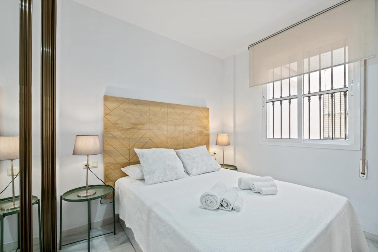 Cozy Cathedral In Apartment Malaga