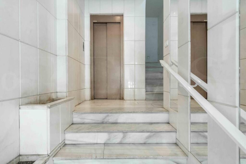 Spacious & Authentic By Rems * Malaga