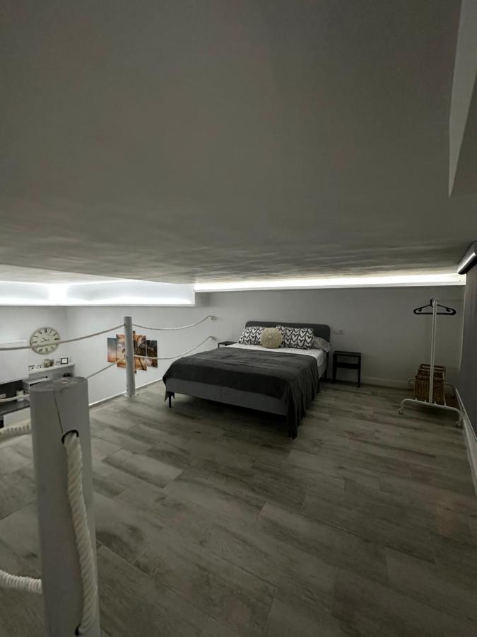 All-in Apartment