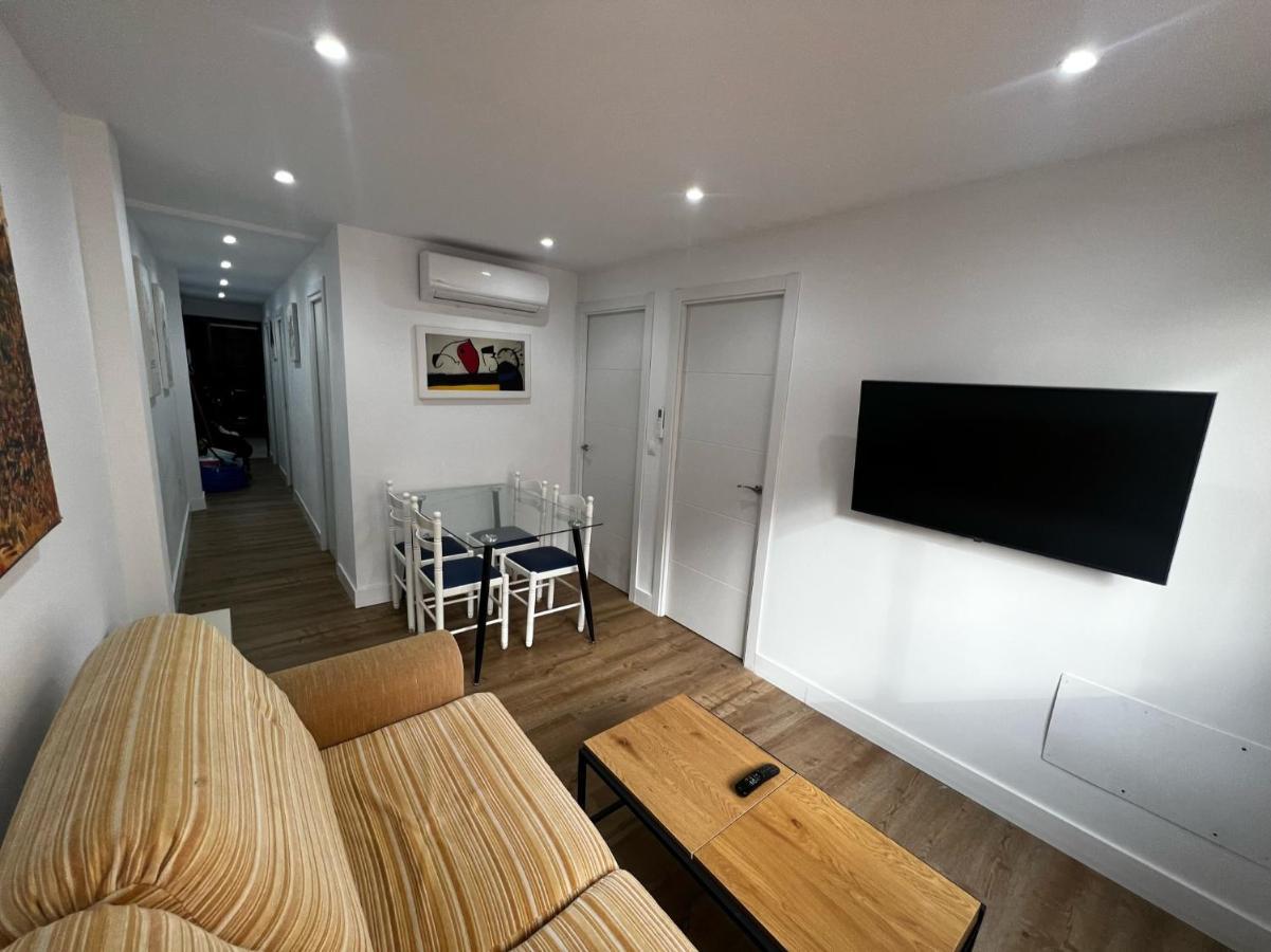 Train Station Apartment *