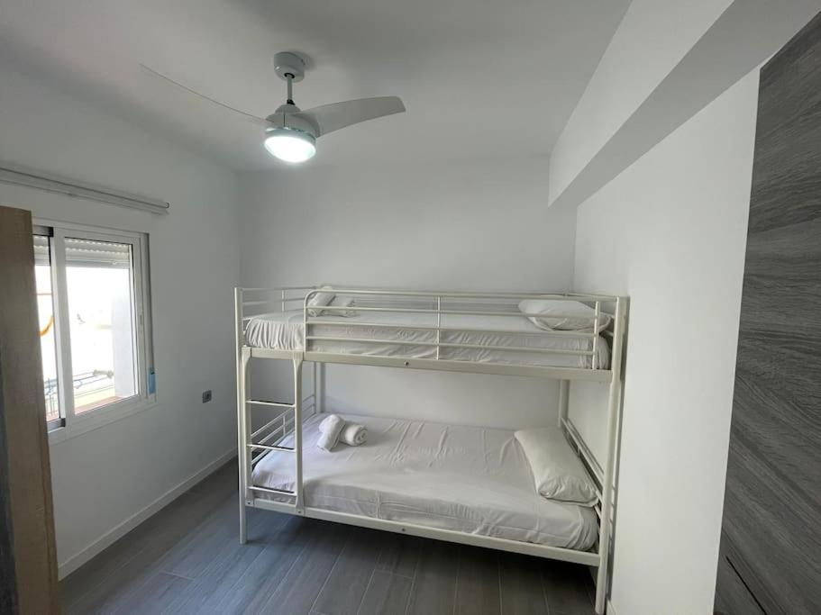 Family Flat Close To The Centre-v-estrell Apartment
