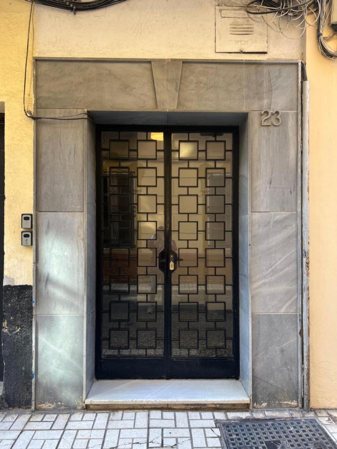 Apartment Huerto & Private Patio In The Old Town By Ele Malaga