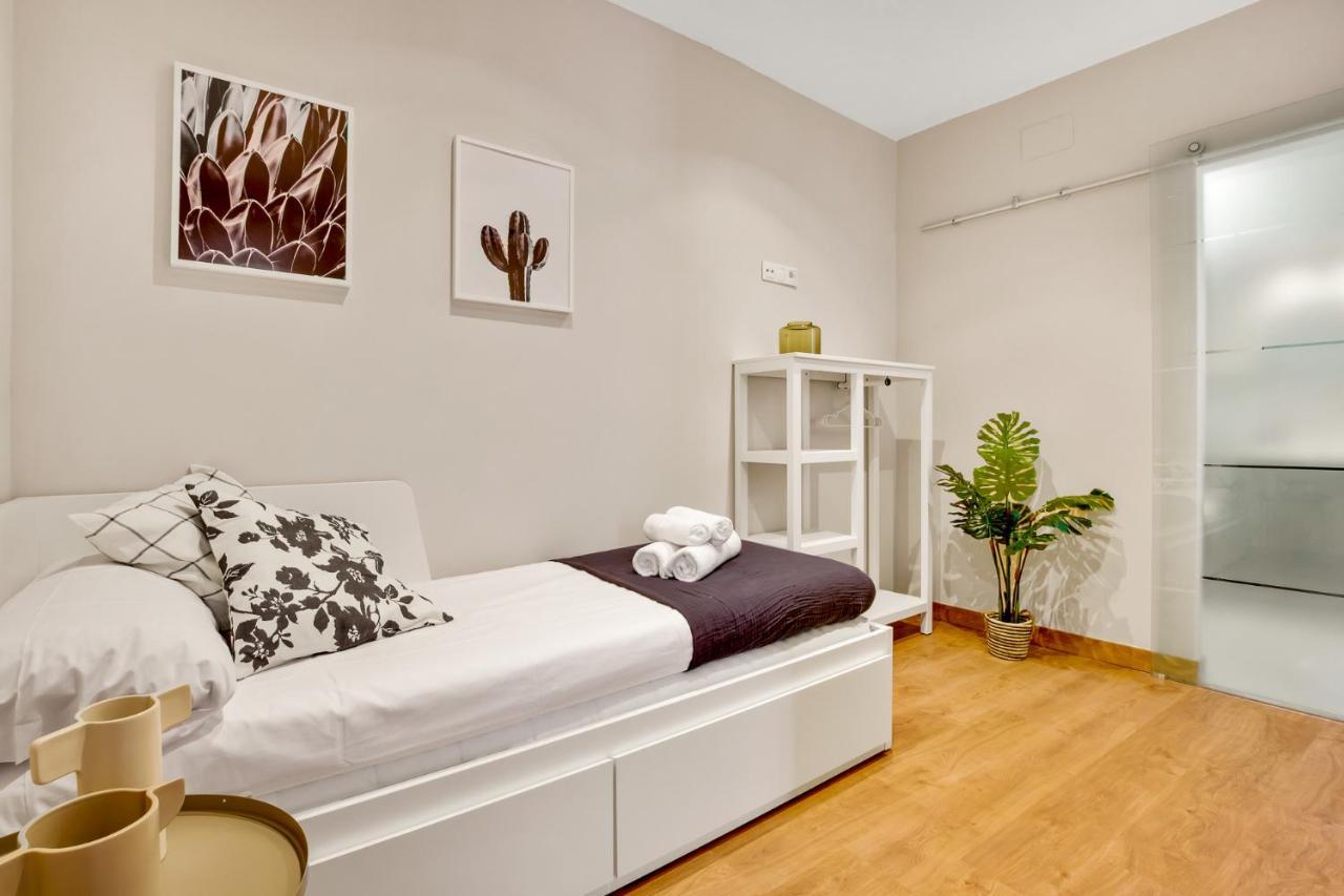Modern & Quite At Larios Apartment Malaga