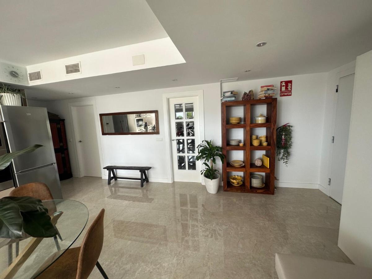 Penthouse Puerta De Pedregalejo Apartment Málaga
