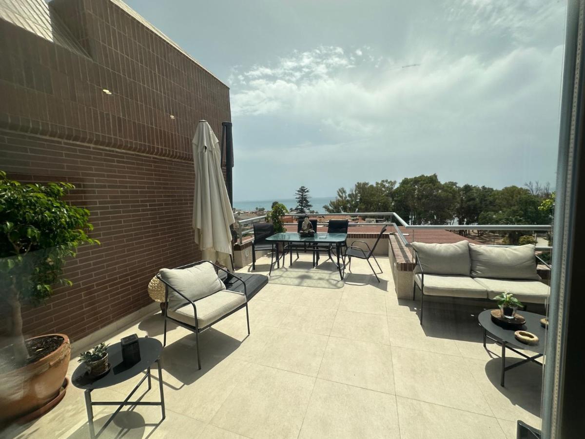 Penthouse Puerta De Pedregalejo Apartment *