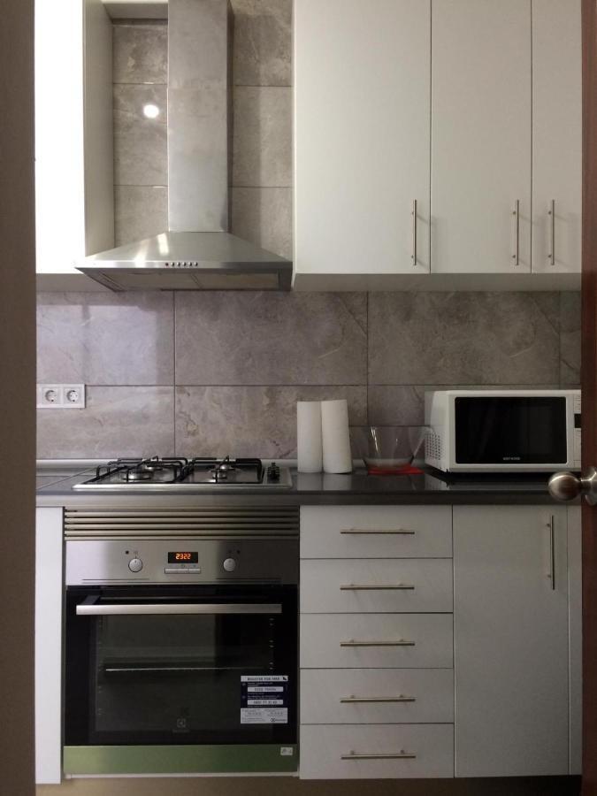 Ayala Beach Apartment *
