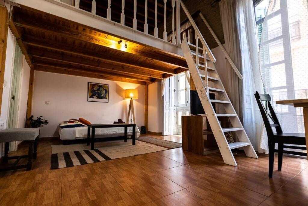 Shiny Alamos Super Family Appartement *