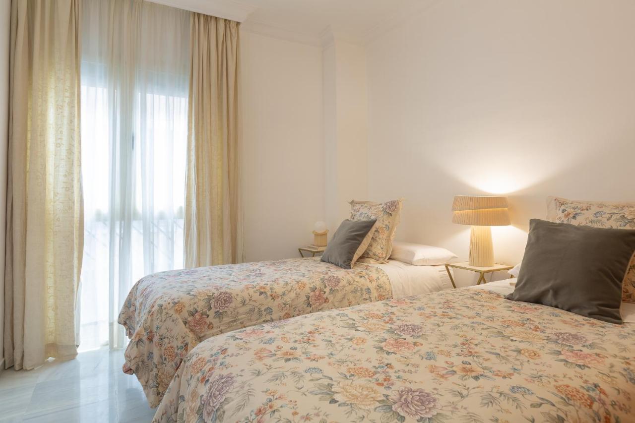 Balcon De Picasso: Bright With Incredible Views Apartment Malaga