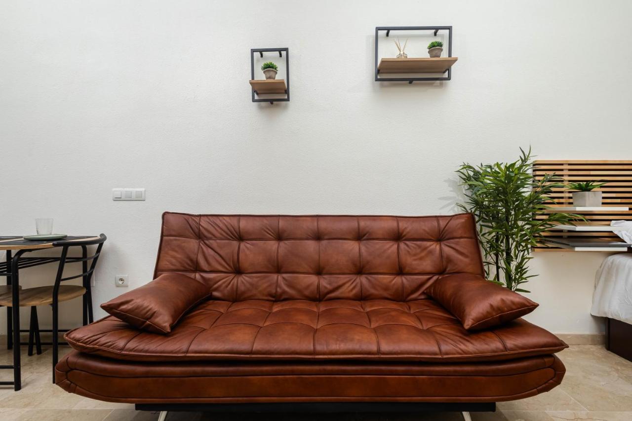Central Studio Apartment Apartment *