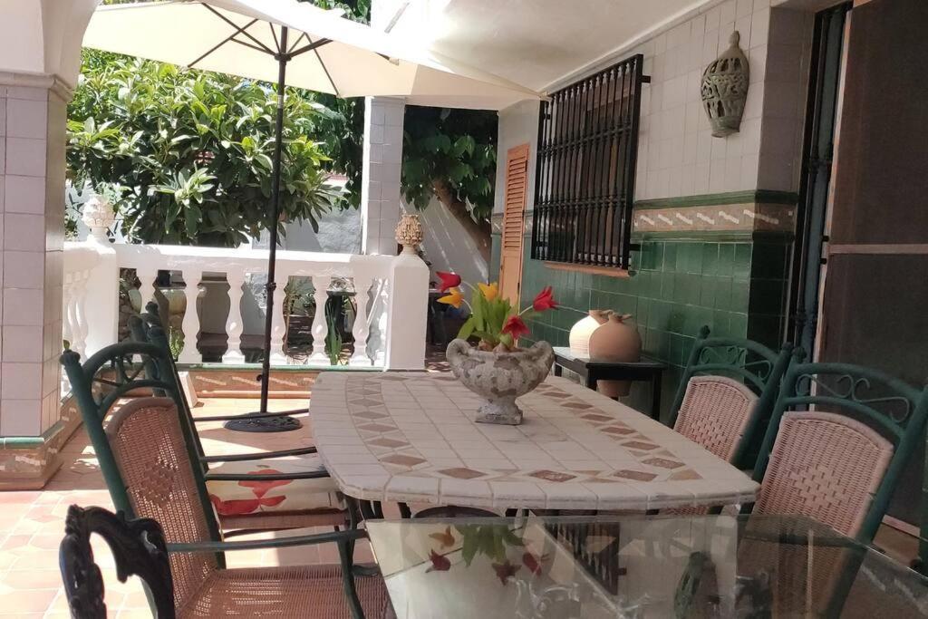 Aguilas Villa