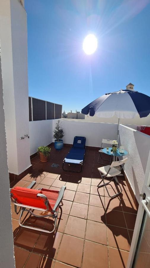 Penthouse With Solarium In The Center Of Malaga-atico Con Solarium En El Centro De Apartment