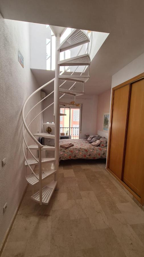 Apartment Penthouse With Solarium In The Center Of Malaga-atico Con Solarium En El Centro De Malaga