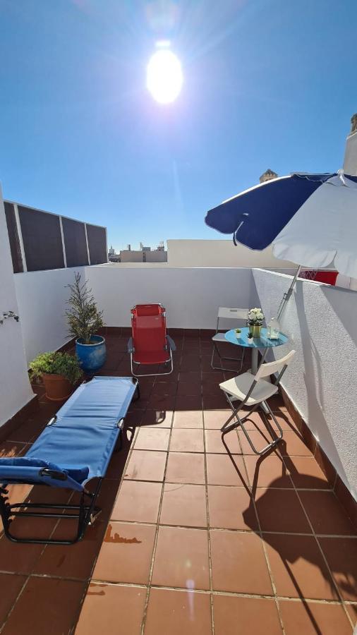 Apartment Penthouse With Solarium In The Center Of Malaga-atico Con Solarium En El Centro De Malaga