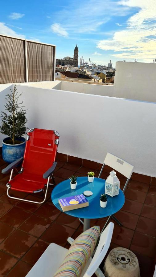 Penthouse With Solarium In The Center Of Malaga-atico Con Solarium En El Centro De * Malaga