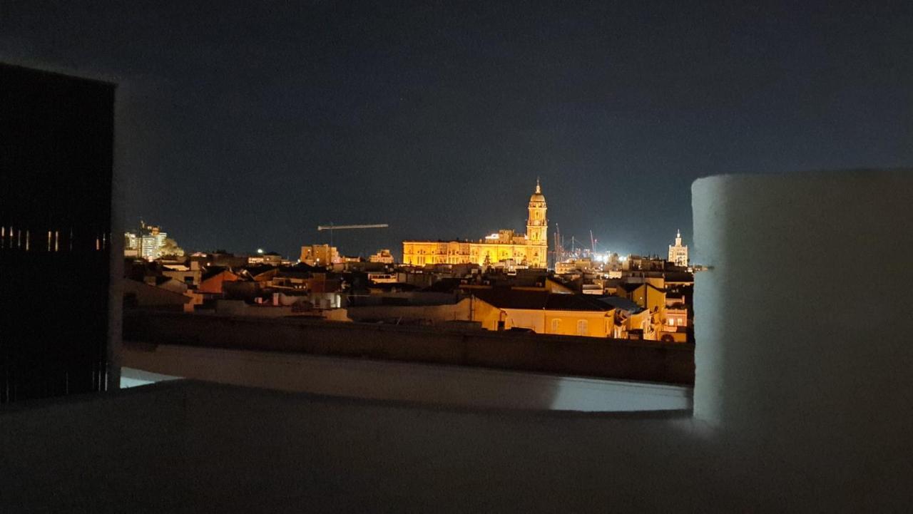 Penthouse With Solarium In The Center Of Malaga-atico Con Solarium En El Centro De Apartment *