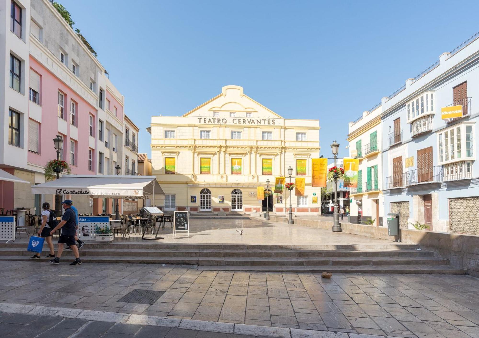 Teatro Plaza Apartment *