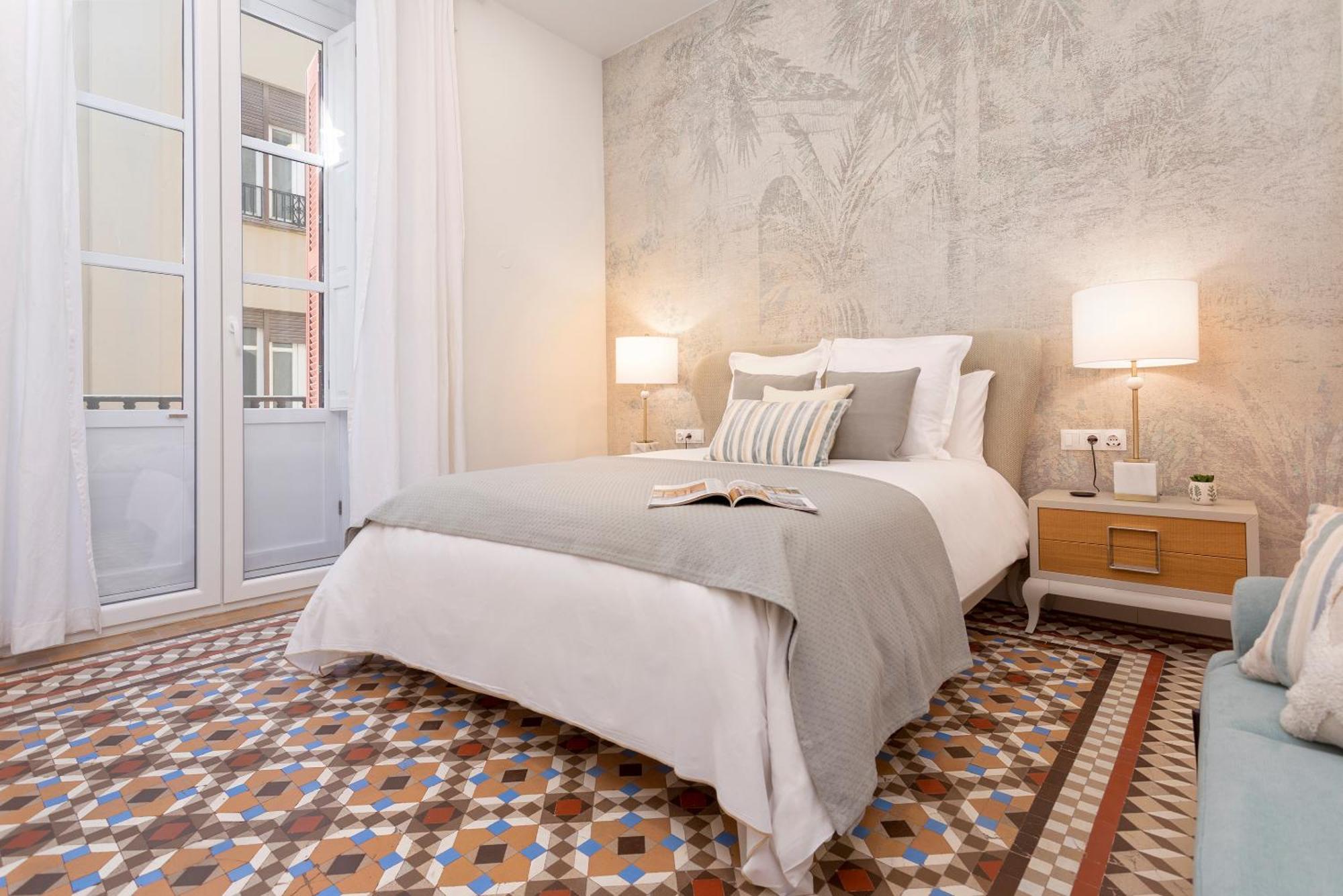 Genteel Larios Malaga