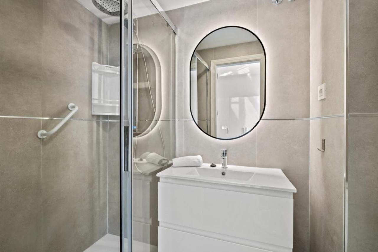 Amplio Piso En Atarazanas Apartamento Málaga