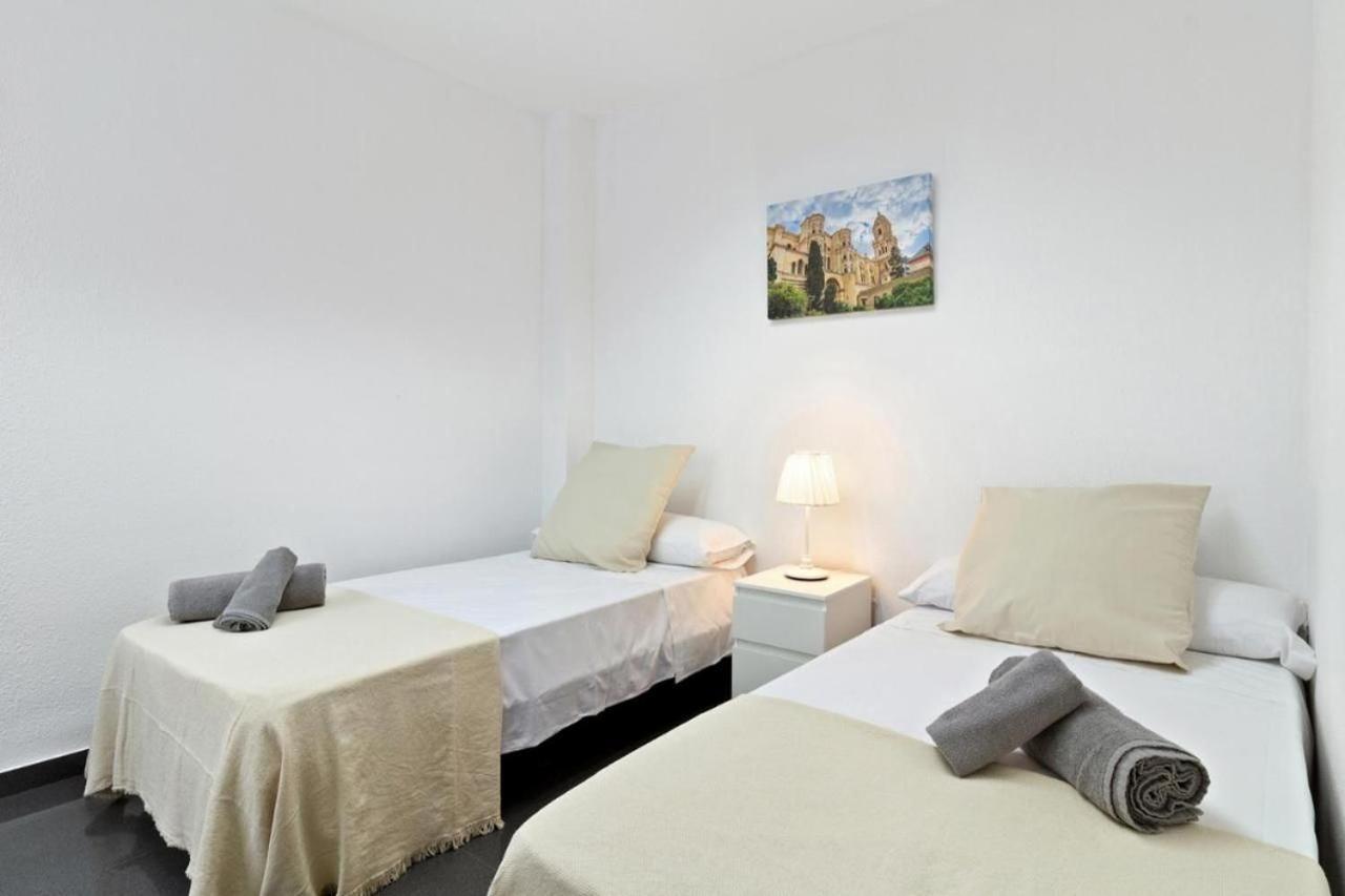 Apartamento Amplio Piso En Atarazanas Málaga
