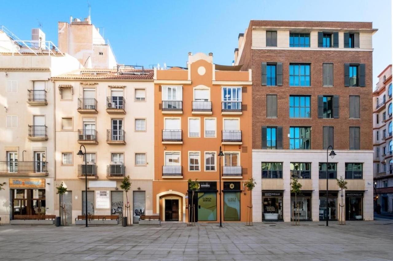 Amplio Piso En Atarazanas Málaga