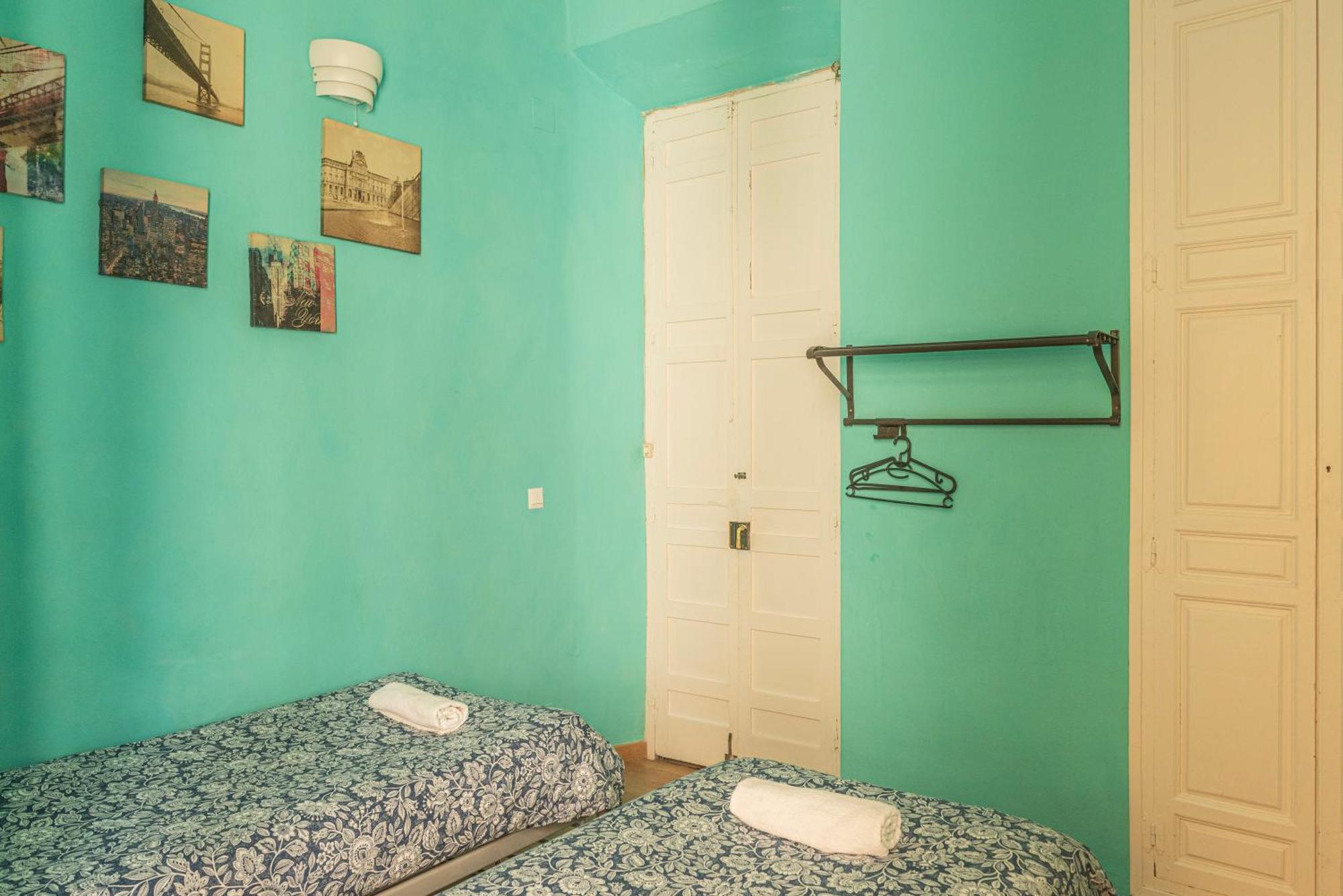 Private In Historic Building On The Square Privatunterkunft Málaga