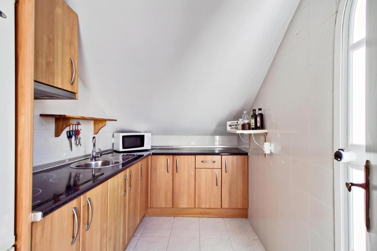 Atico Con Terraza Privada En Centro *