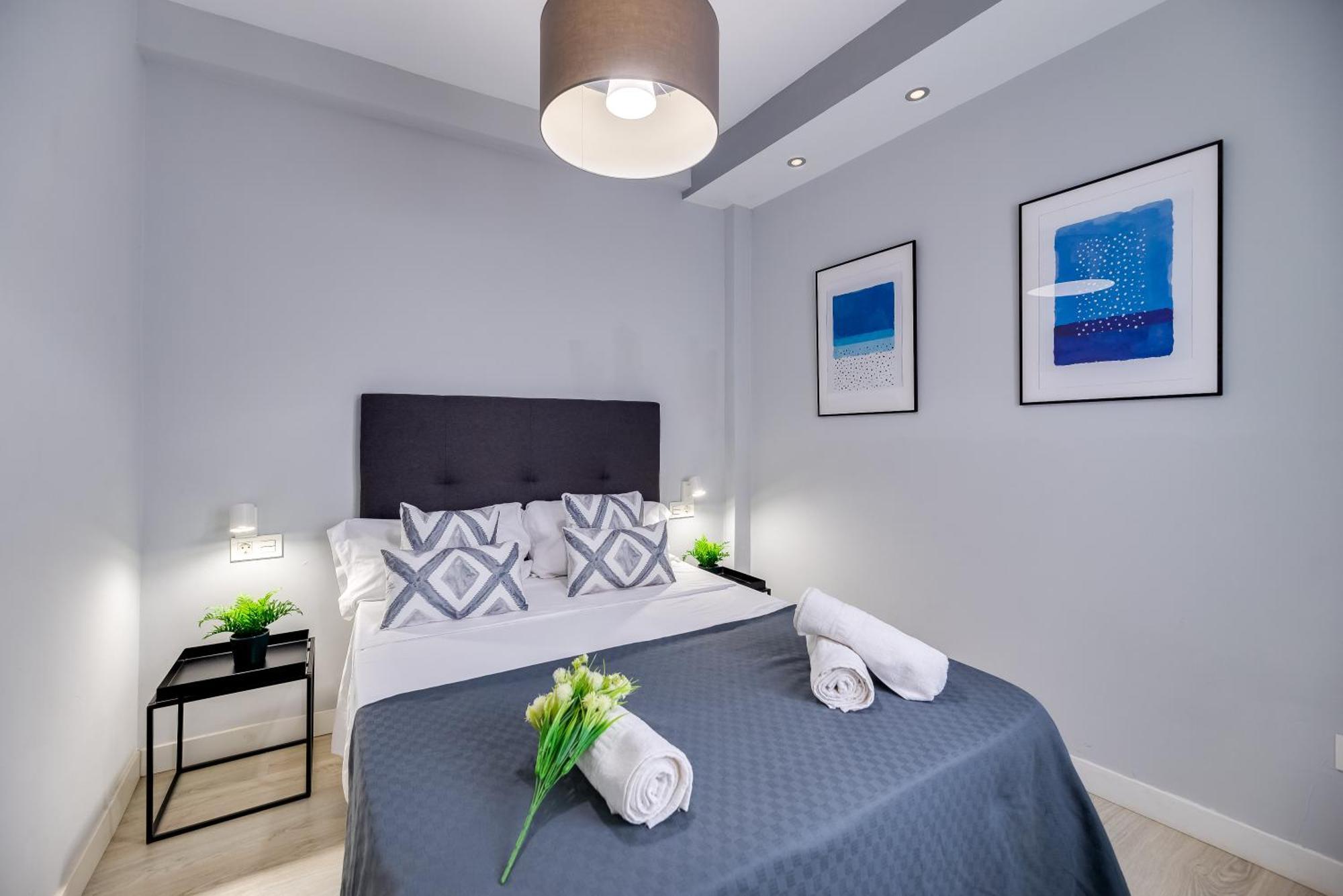 Xpce Merced Square - Picasso Apartment