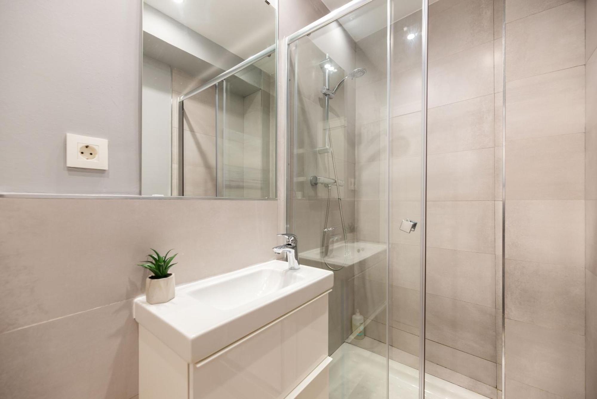 Apartment Xpce Merced Square - Picasso *