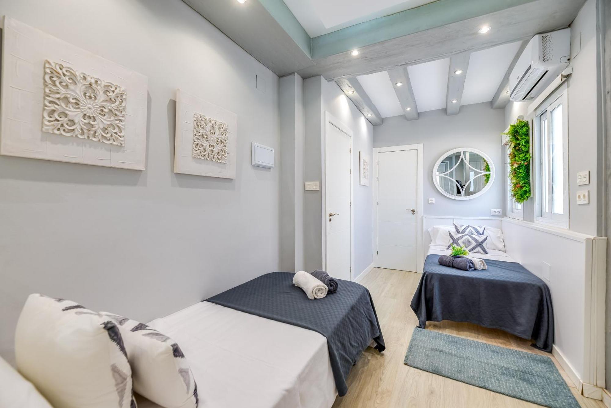 Xpce Merced Square - Picasso Apartment