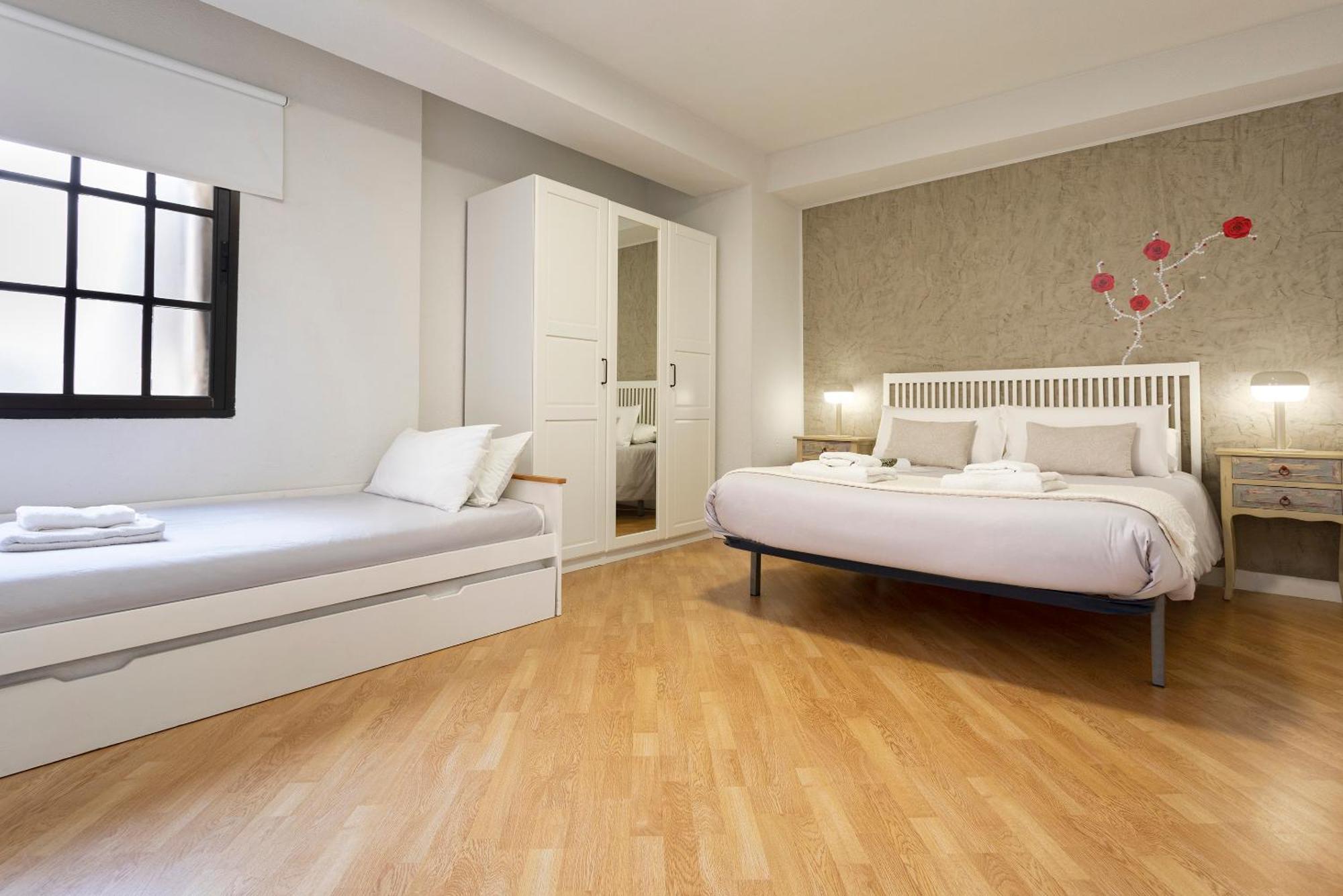 Coqueto Junto A Calle Larios By Rent Me Malaga