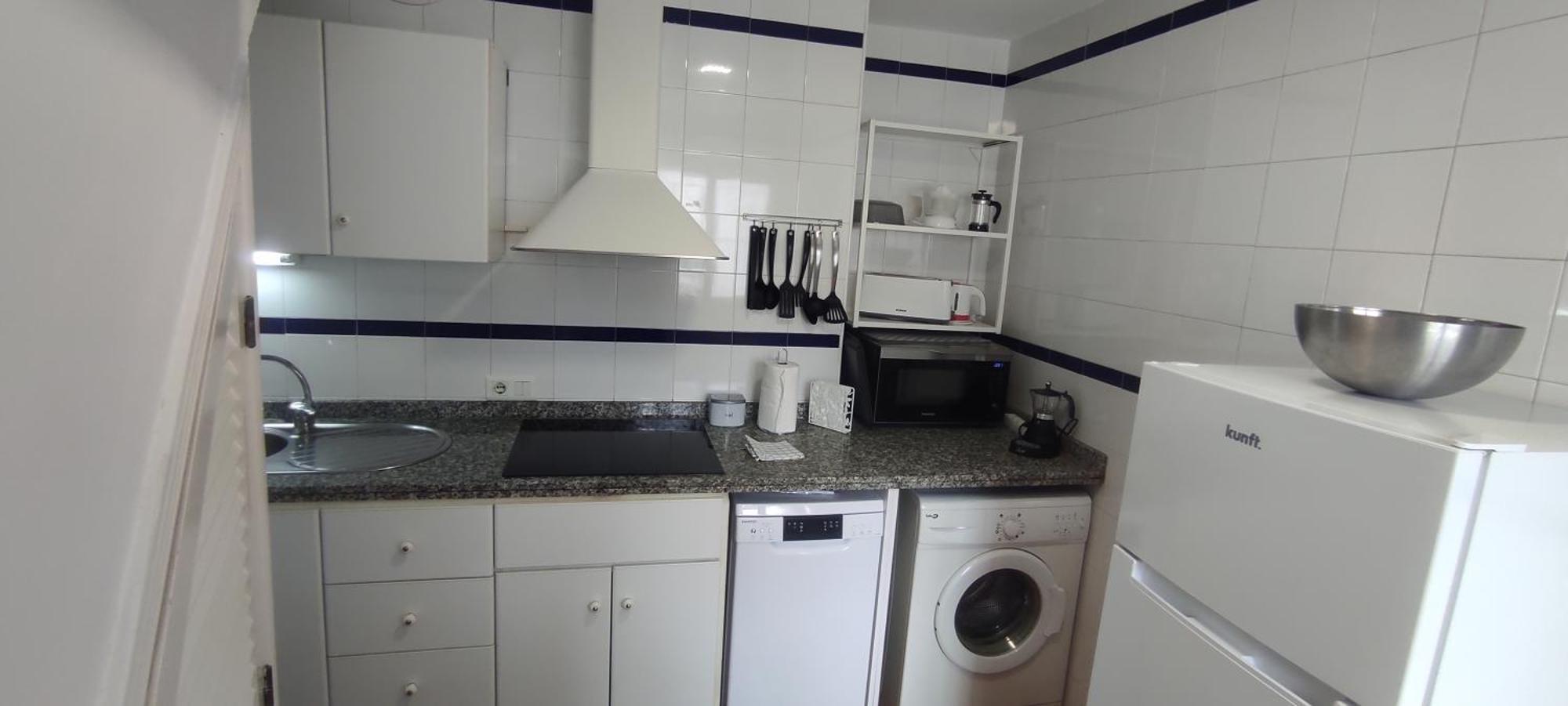 Apartment Lovely In Pedregalejo Malaga