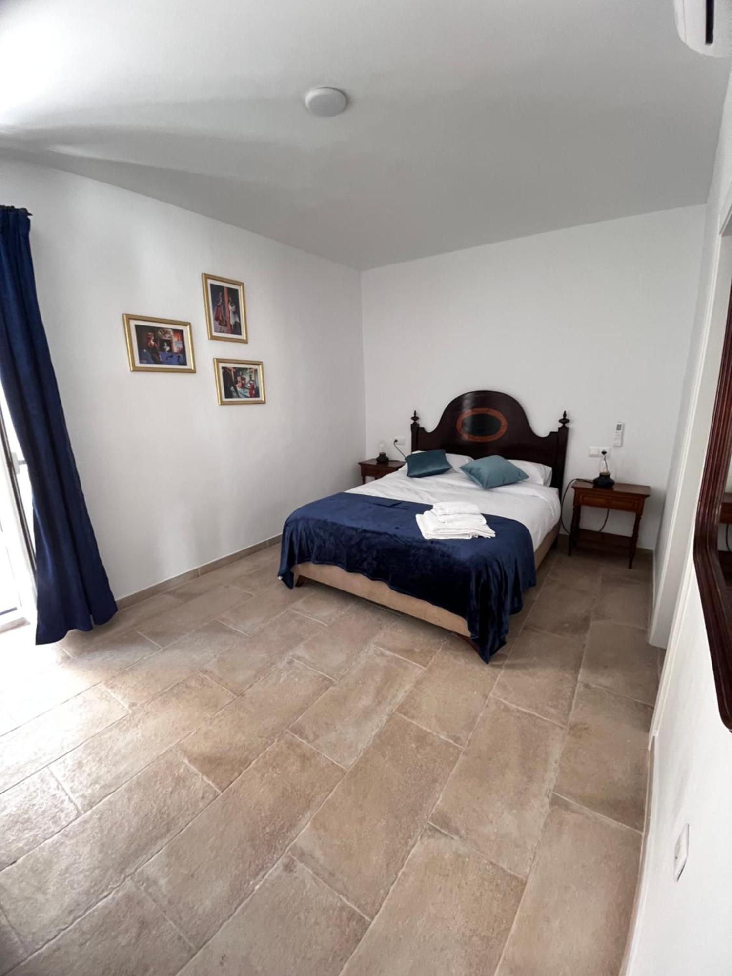 Shanti's Andalusian Malaga
