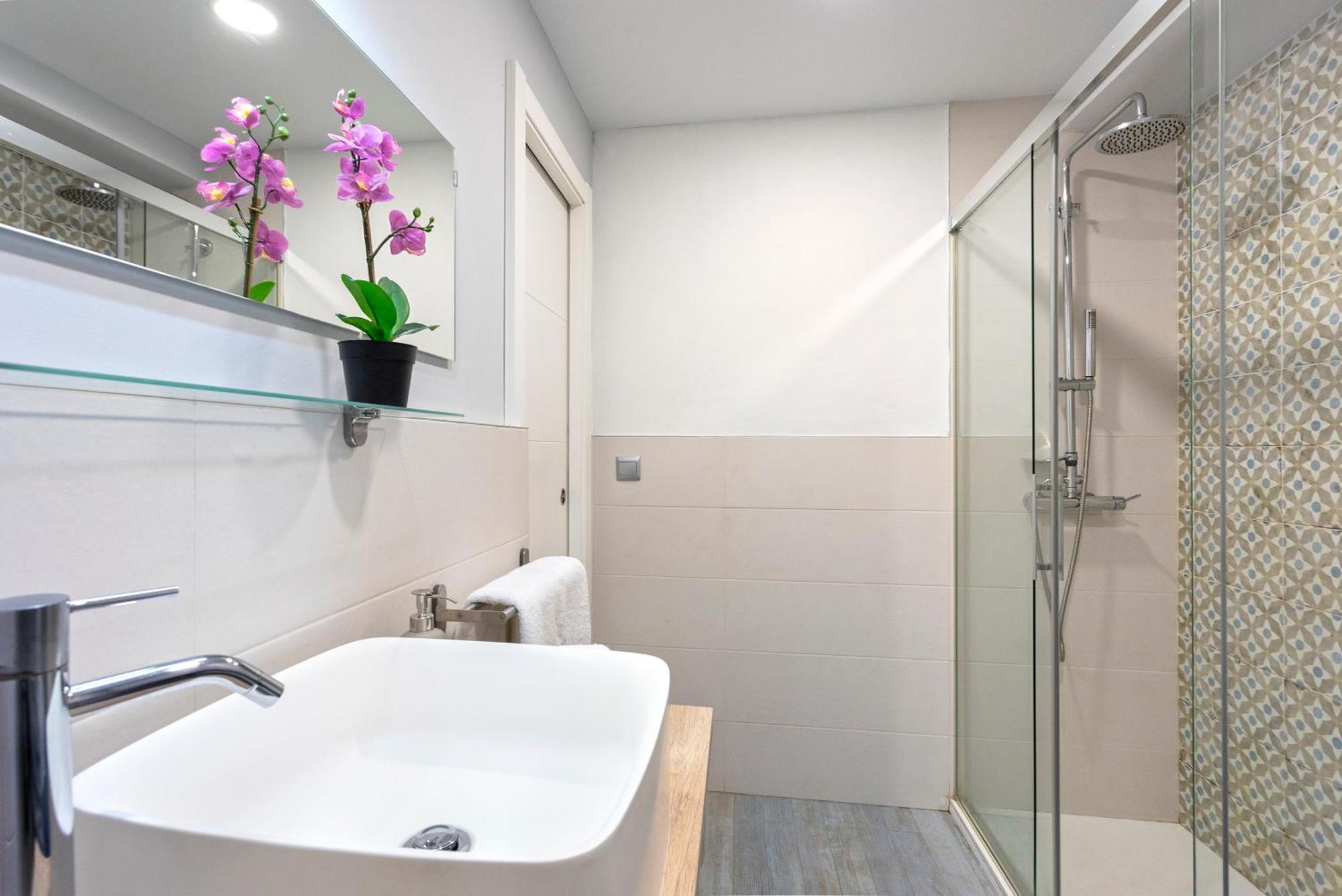 Apartment Coqueto Junto A Calle Larios By Rent Me Malaga