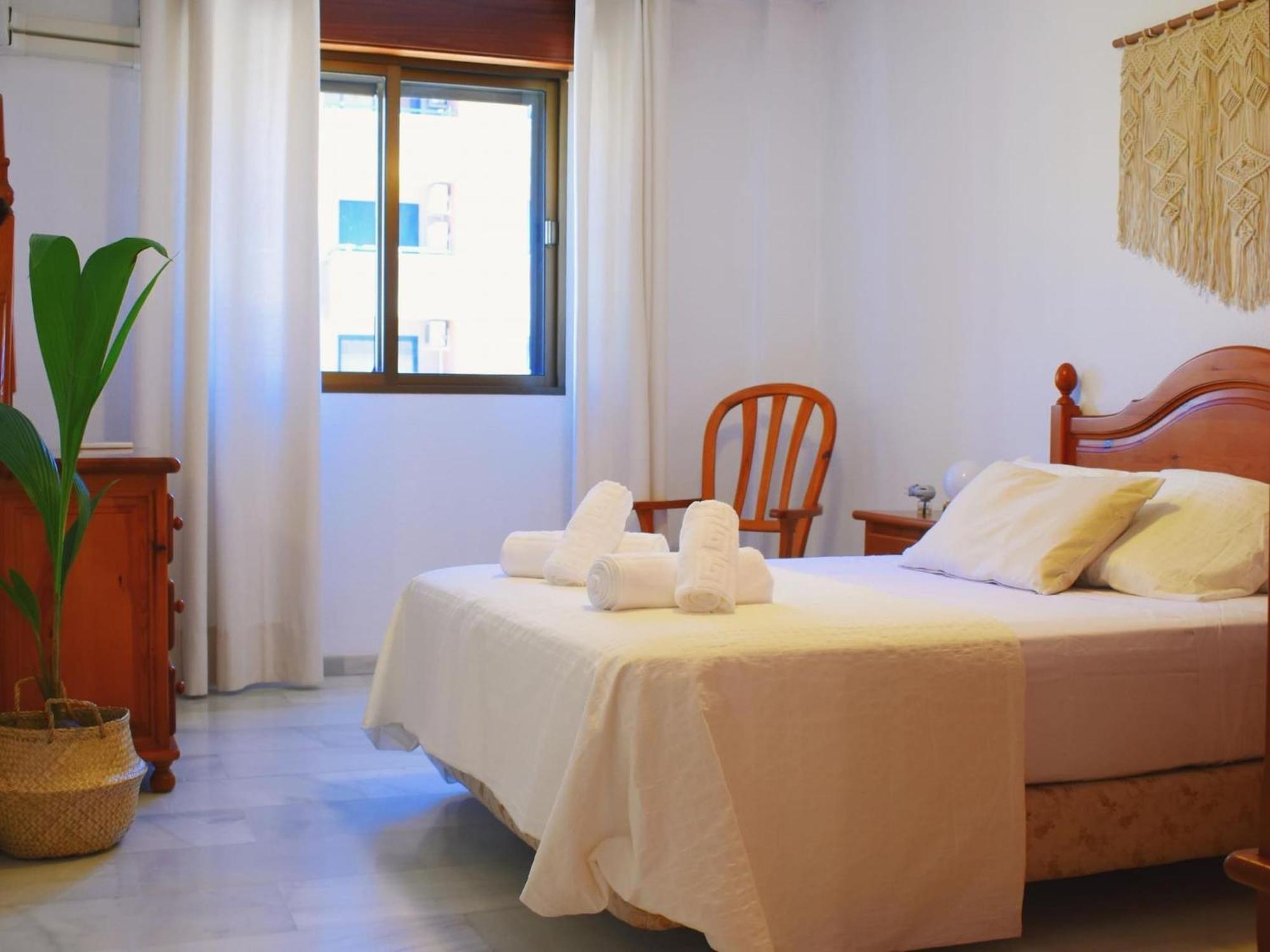 Amplio Y Luminoso Cerca Del Centro Y La Playa Con Piscina Y Parking Privado Apartment