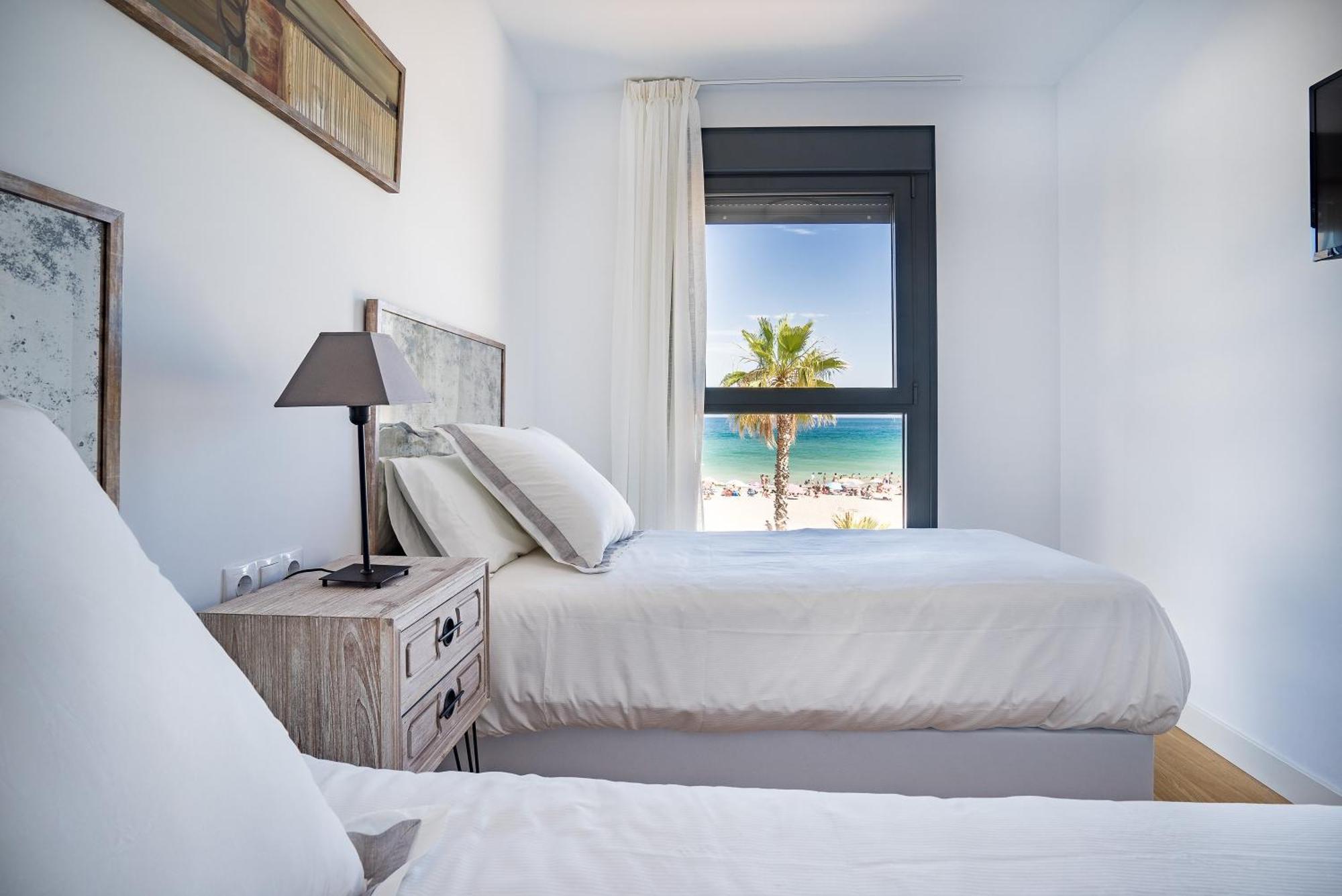 Gran Vivienda De Lujo Frente Al Mar * Málaga