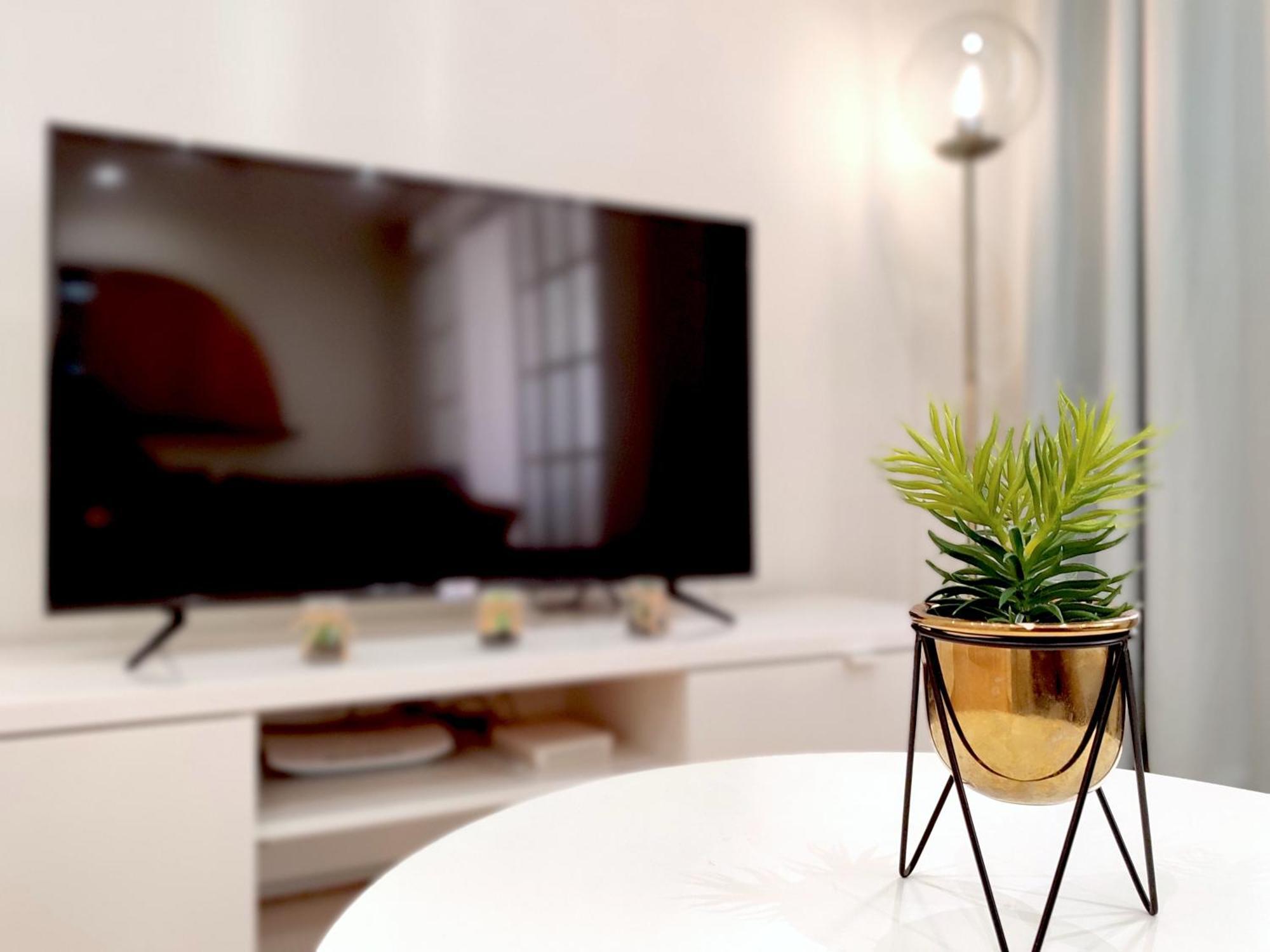 D4: Design & Relax In The Apartment *