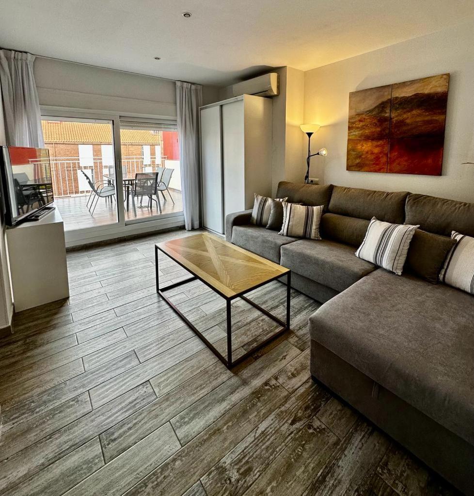 Dobo Homes - Sl4 *