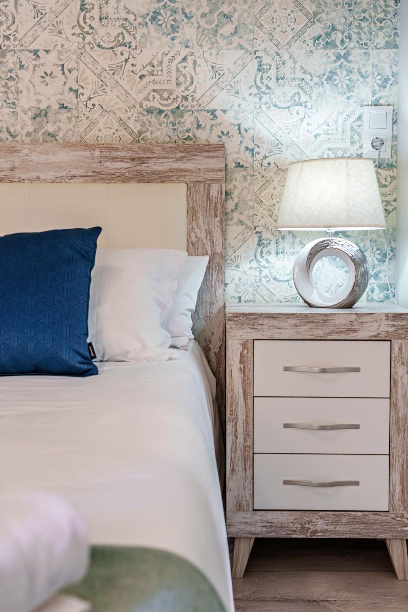 Premium & Comfort - Heart Location