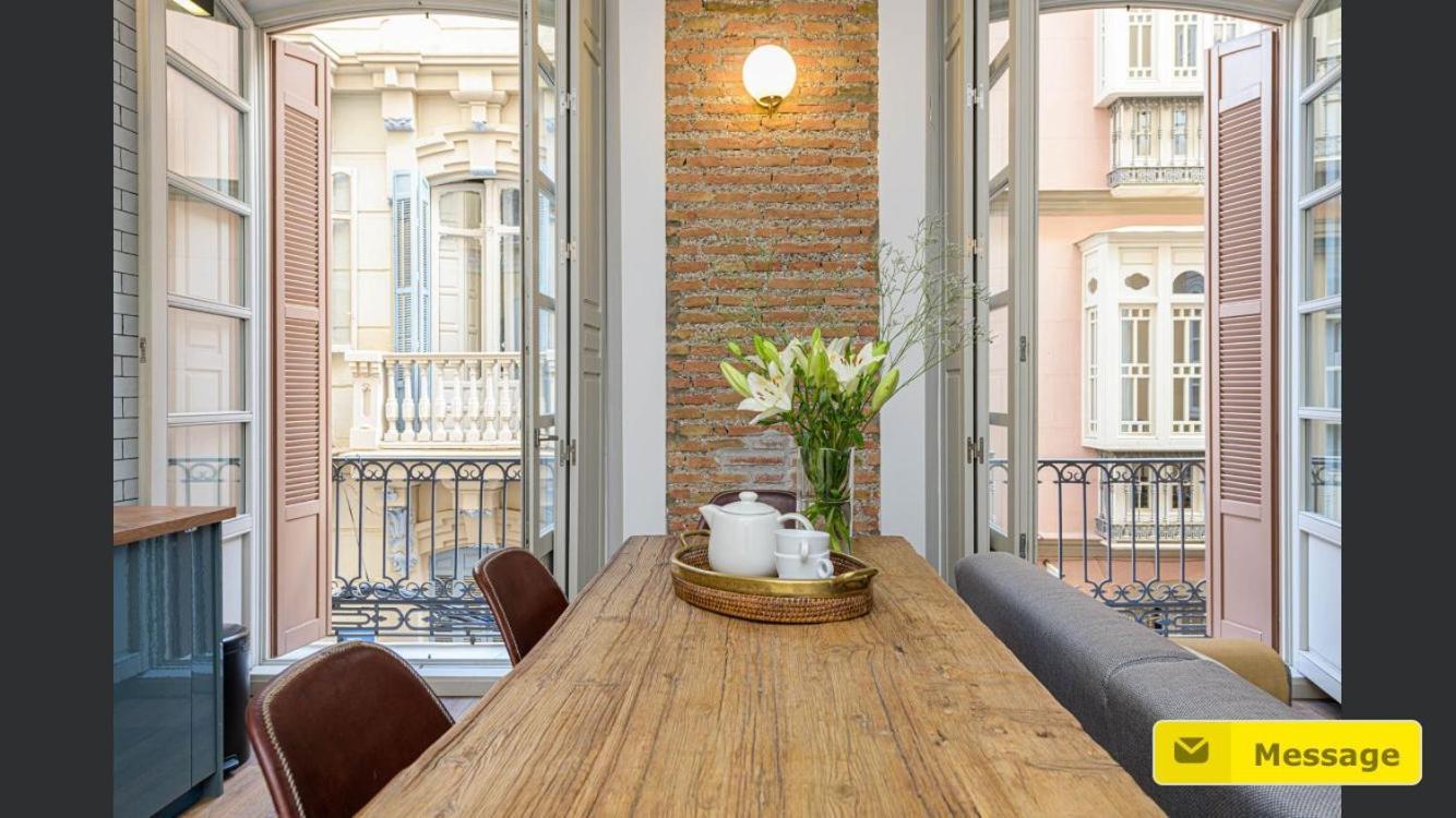 Glamorous Nino De Guevara On The Center Appartement
