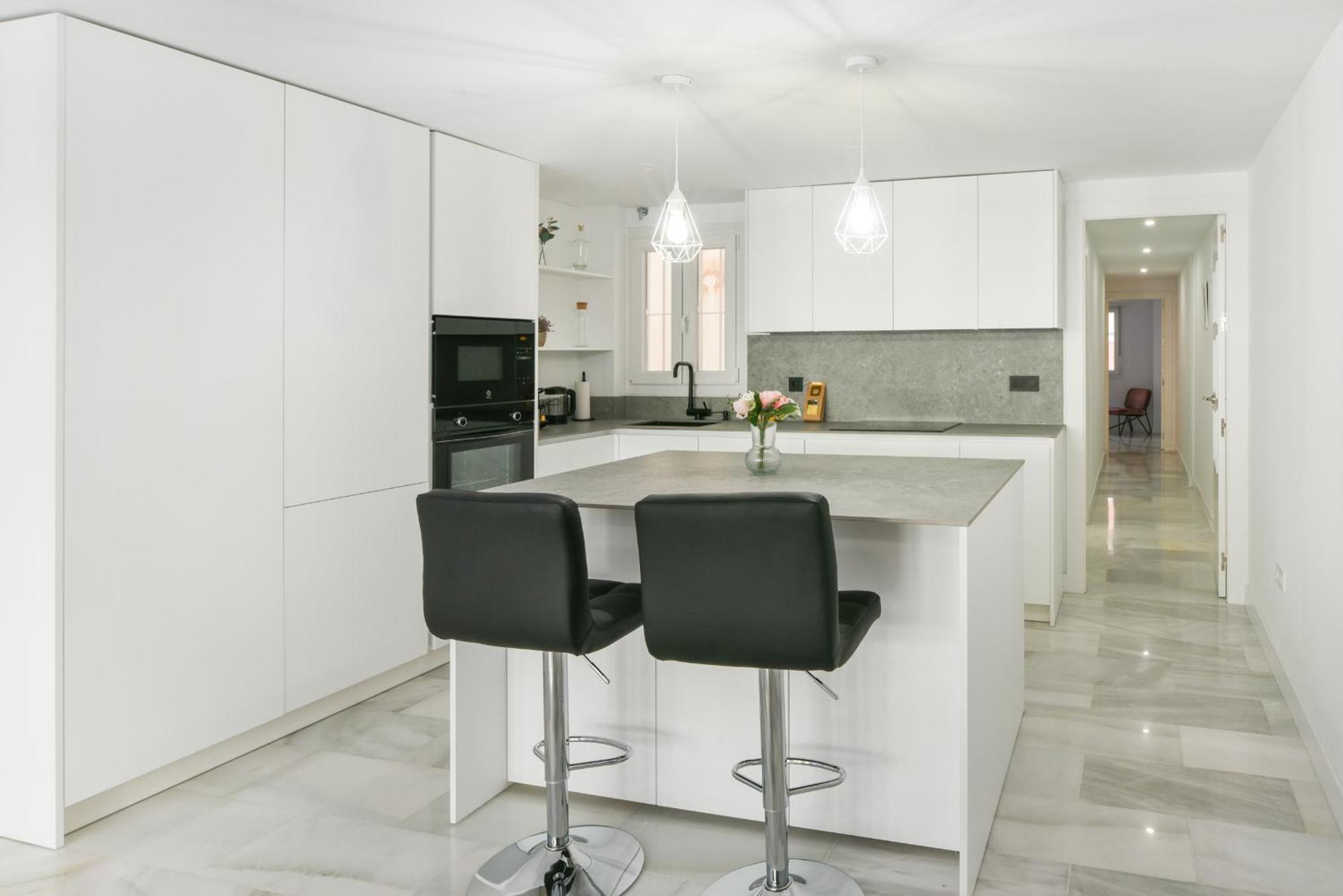 Magnificent- 2bd 2bth- Center Apartamento *