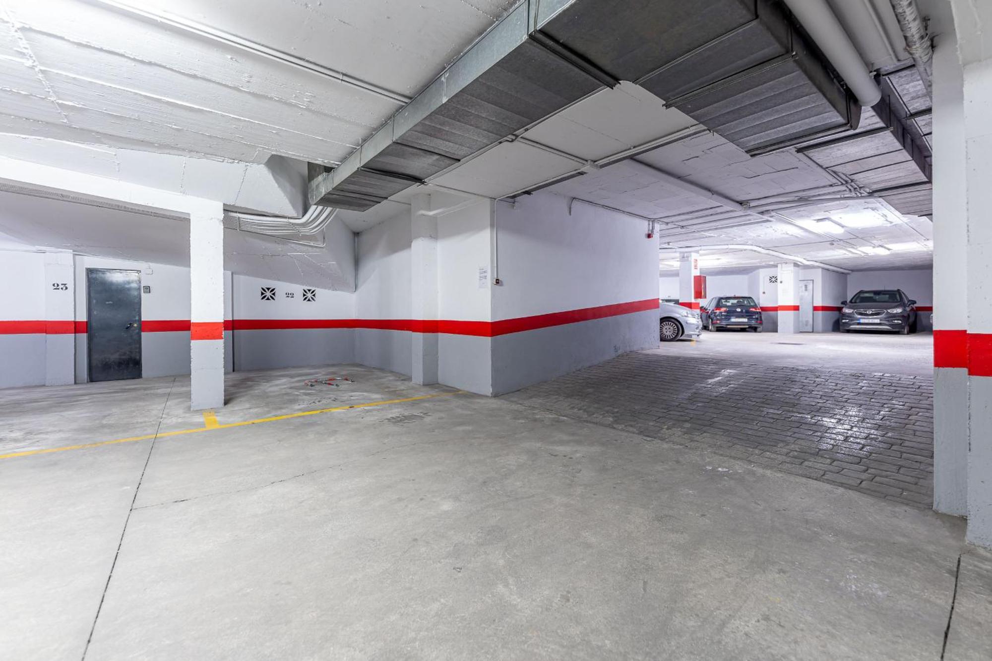 Vivendos - Ma16 - Capuchinos Parking * Malaga