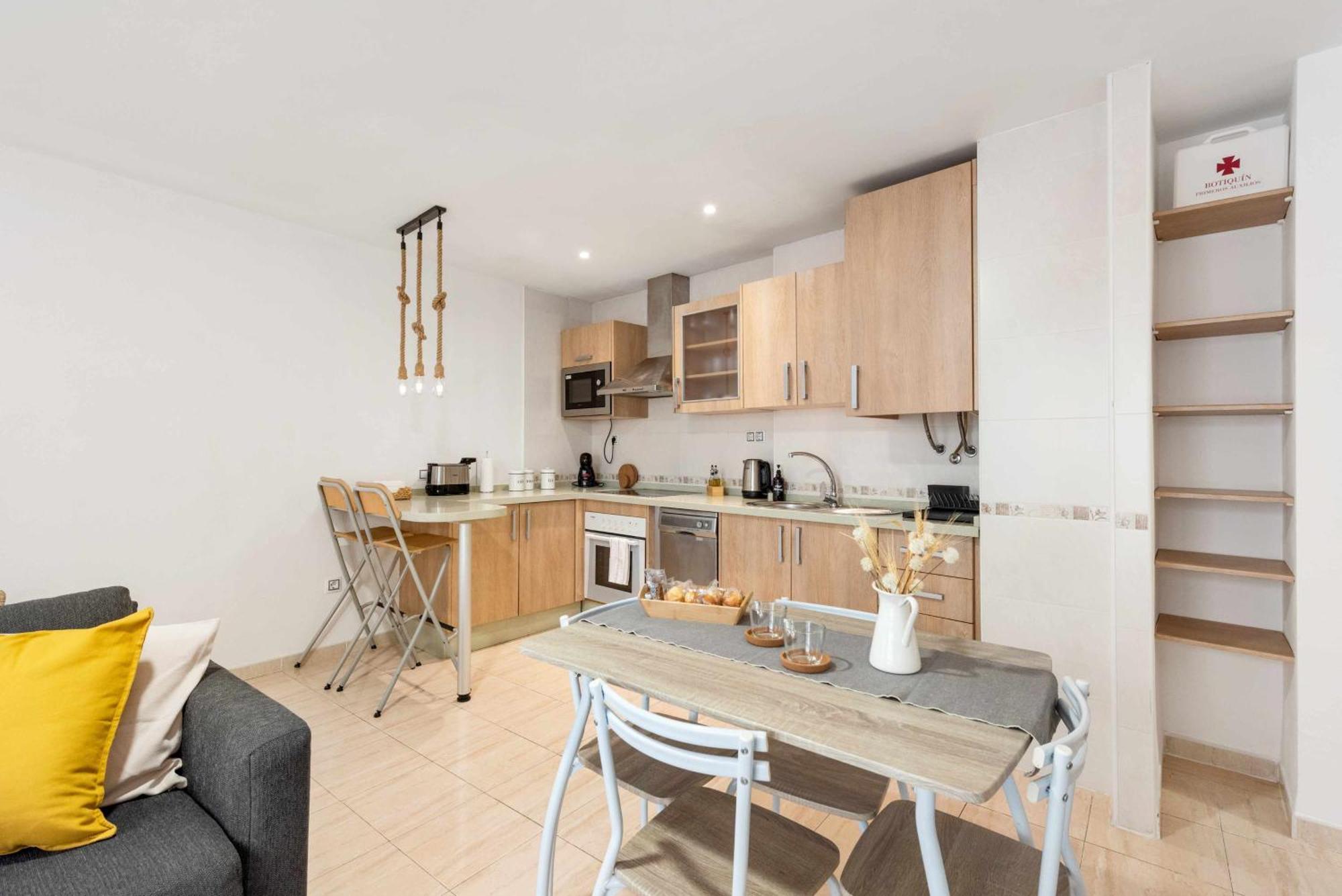 Sunlit Casa Bonita With Free Parking * Malaga