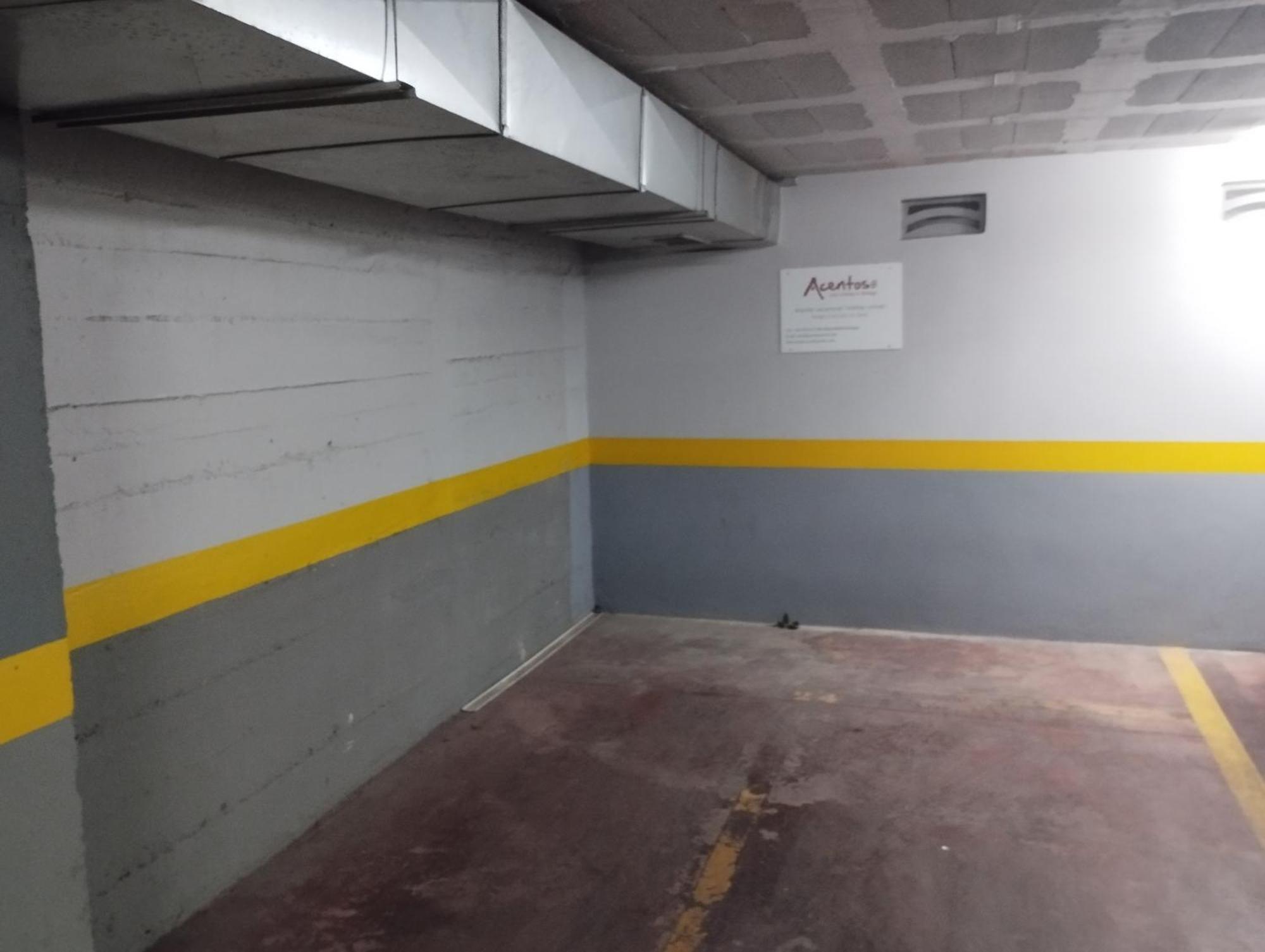 Barcelo 21, Parking On Request, Atico With Terrace & With Patio, Center, Breakfast Included, Quite Neighborhood, Bc *